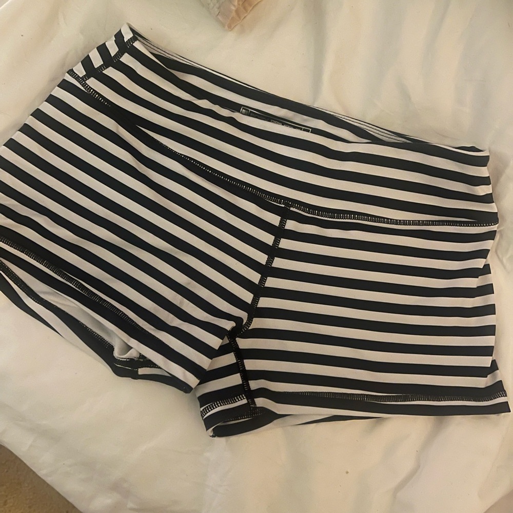 Born primitive shorts